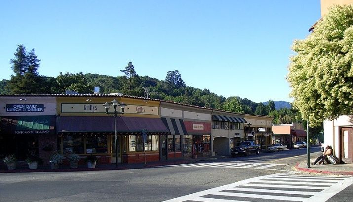 Jalan di kawasan Fairfax