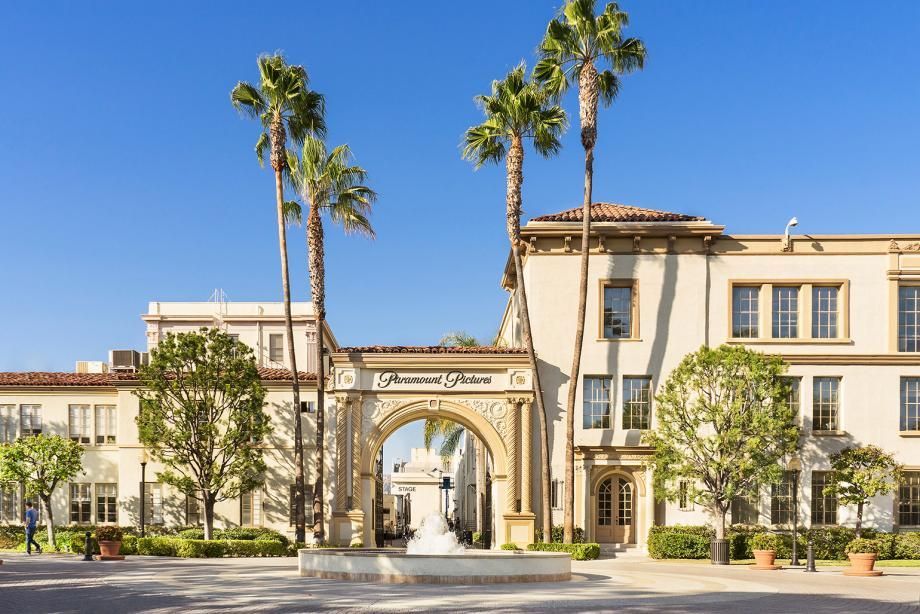 Gerbang Paramount Pictures
