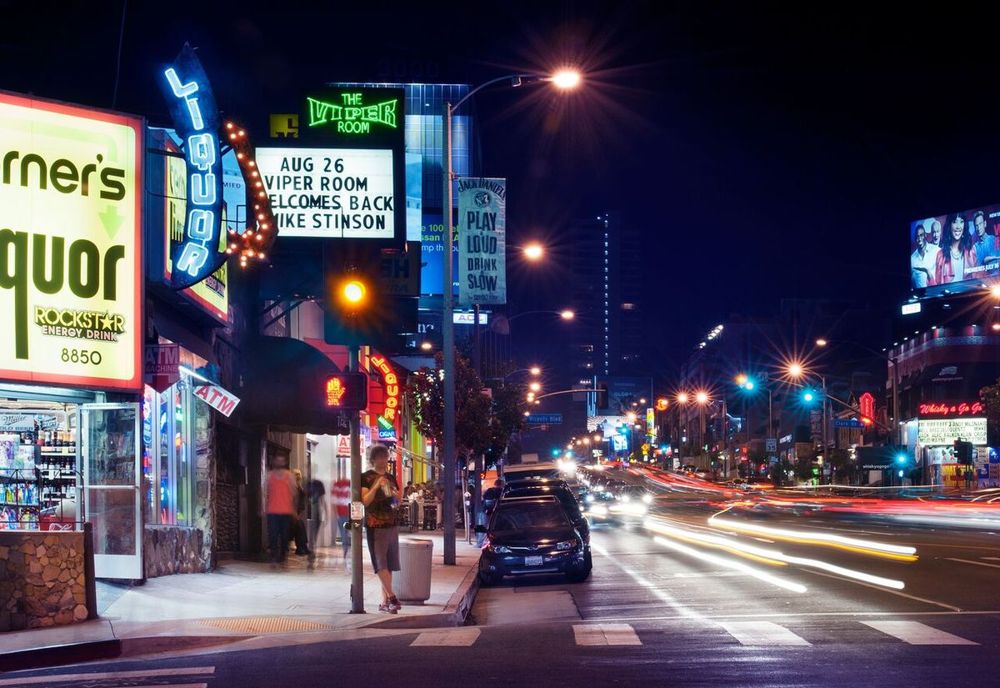 Sunset Strip pada malam hari